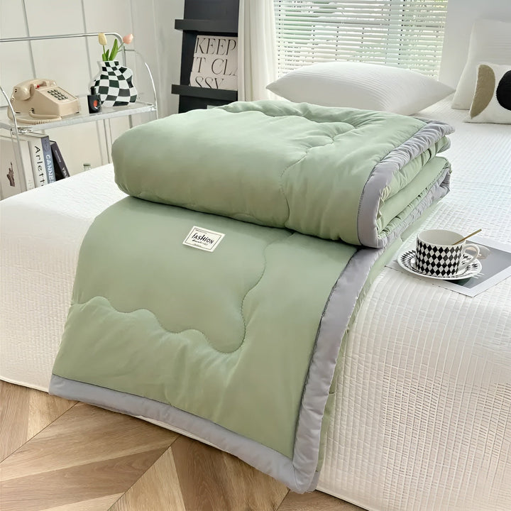 Lett dyne for sommer – Pustende & Allsidig | For sofa, seng & reise | Luvikno
