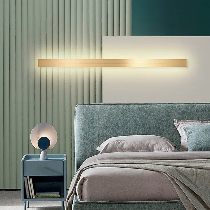 Luvikno | LED Vegglampe | Modern Vertikal Sort Innendørs Sconce
