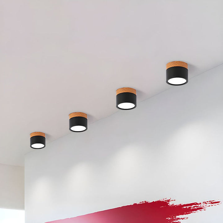Taklampe med rosa flush trefinish Luvikno