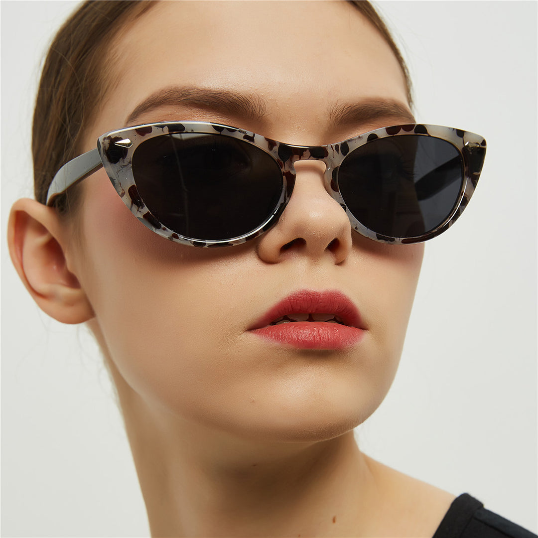 Dame Cat-Eye solbriller med moderne design og UV-beskyttelse Luvikno