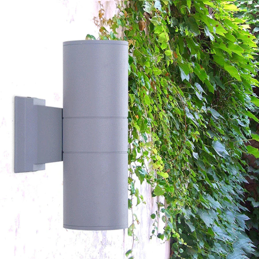 Aluminiums utendørs vegglampe med LED - Moderne belysning for hage og terrasse | Luvikno