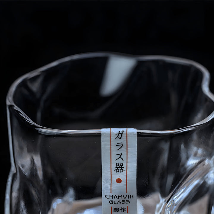 Whiskeyglass i Edo Kiriko stil – Håndskåret med unik krøll design | Luvikno