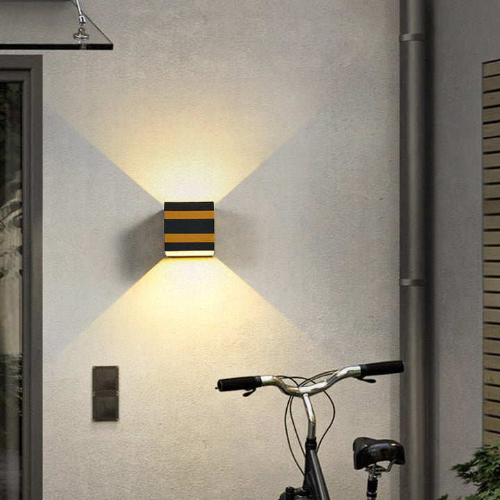 Utendørs minimalistisk firkantet kube aluminiums vanntett LED vegglampe | Luvikno