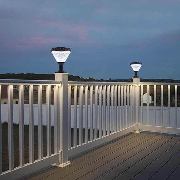 Moderne svart solcelle støpt aluminium glass utendørs patio vanntett søyle hode lys | Luvikno