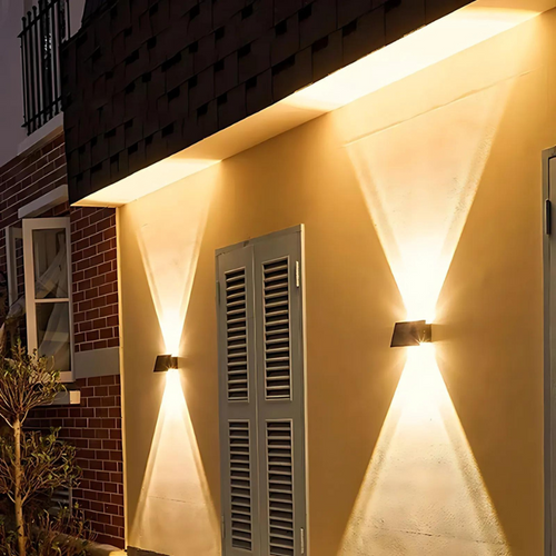 Solarlampe for balkongen med varmt LED-lys | Luvikno
