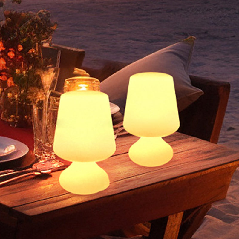 Moderne minimalistisk PE-koppform USB LED bordlampe nattlys for utendørs patio | Luvikno