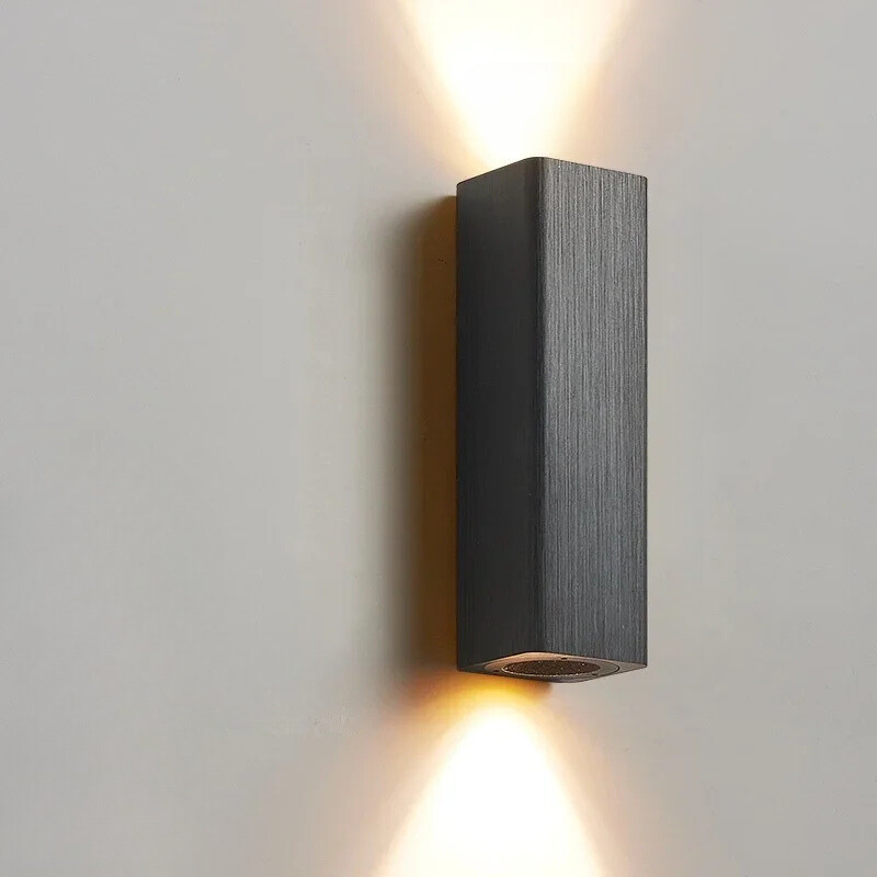 LumiGlow - Stillegående LED Vegglampe med Varme og Kjølige Lys | Luvikno