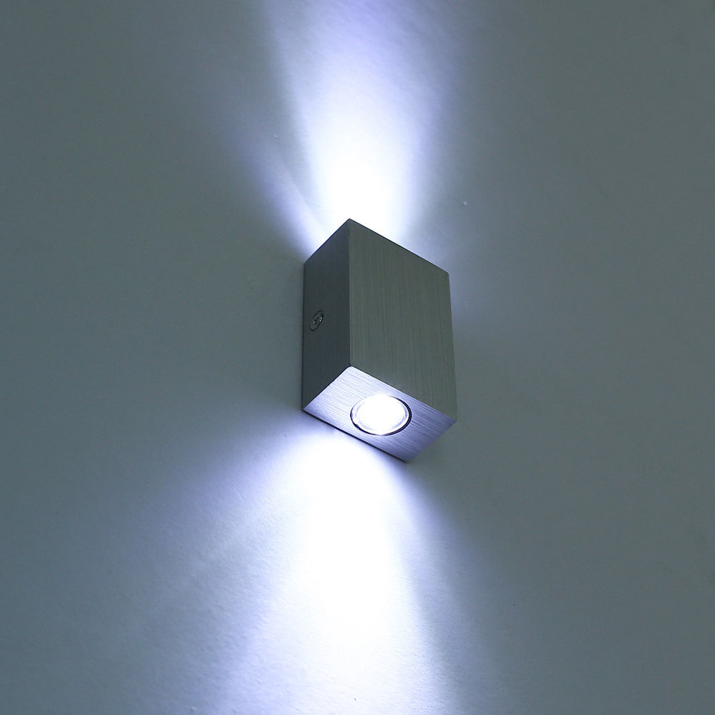 Moderne Enkelhet Vanntett Aluminium Kubisk LED Vegglampe For Utendørs Patio | Luvikno