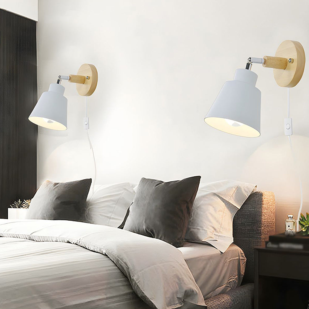 Vegglampe Med Tre Akcent For Soverom Luvikno