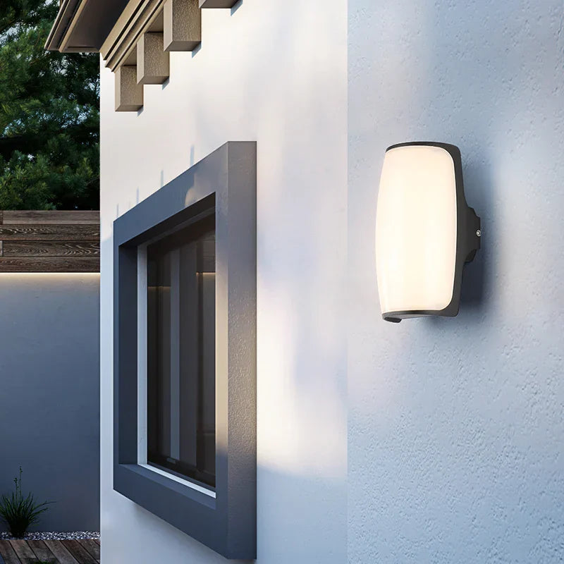 Vanntett LED Vegglampe for Utendørs – Energieffektiv Belysning for Hage og Terrase | Luvikno