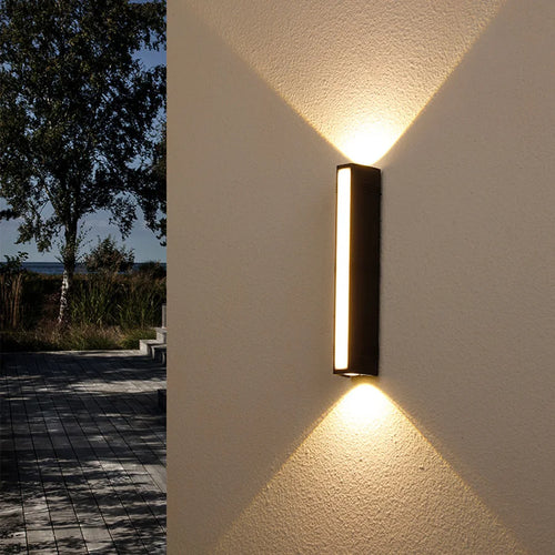 Stilig LED utendørs vegglampe | Luvikno
