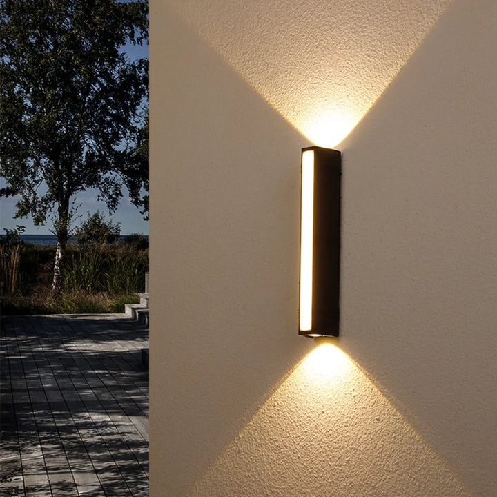 Vanntett LED vegglampe for utendørs - GlowGuard, energieffektiv og værbestandig, ideell for terrasse og hage | Luvikno