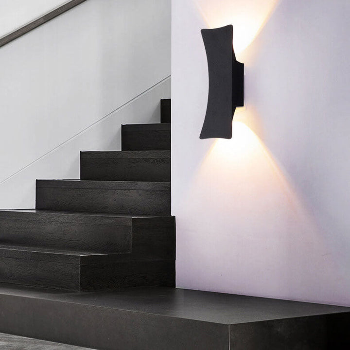 Moderne Enkle Rektangulære Buede LED Utendørs Vanntette Vegglampe | Luvikno