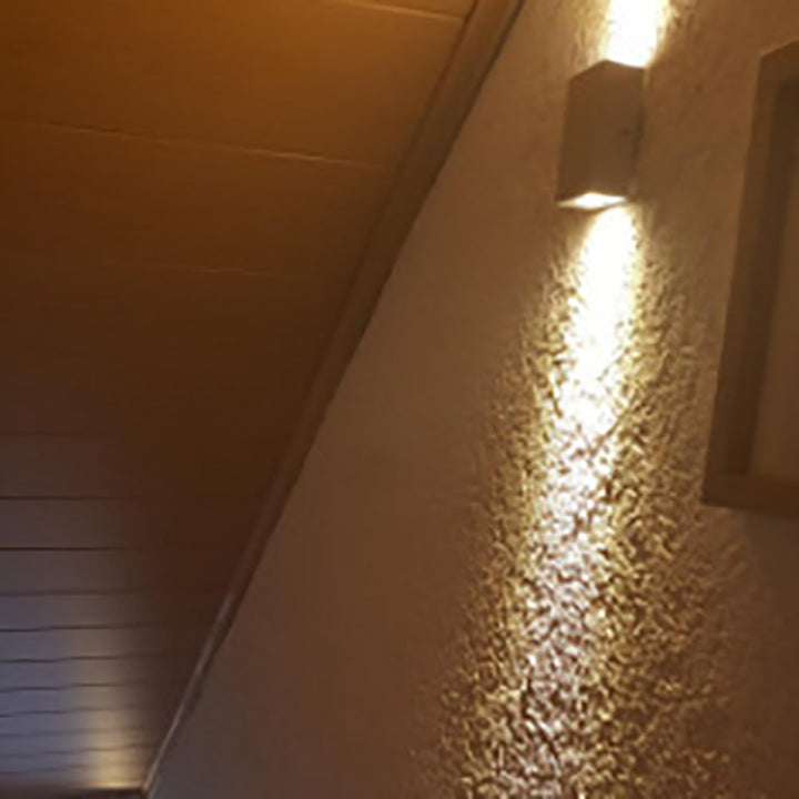 Moderne Enkelhet Vanntett Aluminium Kubisk LED Vegglampe For Utendørs Patio | Luvikno