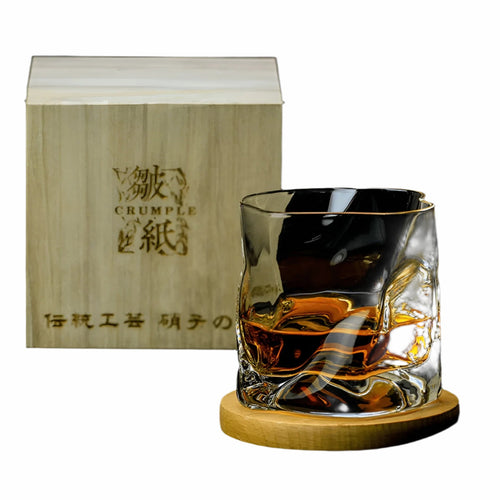 Whiskeyglass i Edo Kiriko stil – Håndskåret med unik krøll design | Luvikno