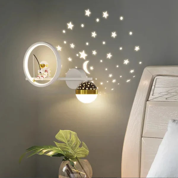 Vegglampe for barnerom - GlowNest | Luvikno