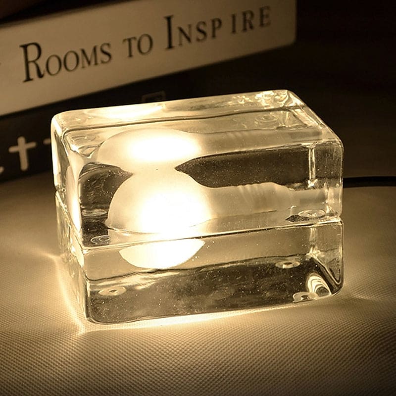 Luvikno | Icecube Lampe - Moderne bordlampe i form av en isblokk