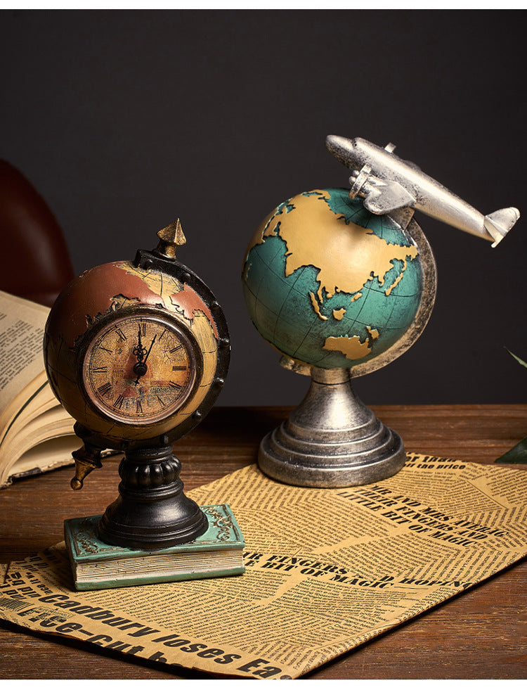 Retro Globe Clock | Luvikno