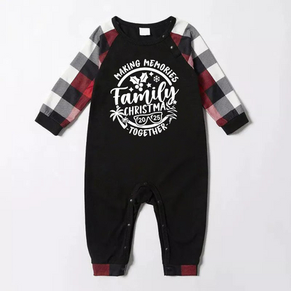 Luvik | Joulumuistot Yhdessä 2025 Printti Punainen & Musta & Harmaa & Valkoinen Ruudullinen Perhepäivä Pyjama Dogoine