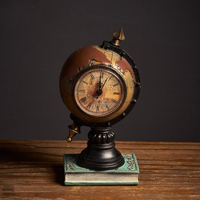 Retro Globe Clock | Luvikno