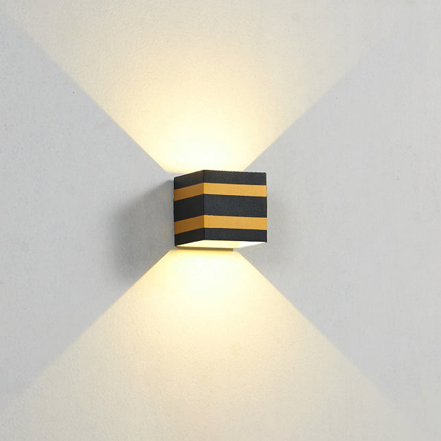 Utendørs minimalistisk firkantet kube aluminiums vanntett LED vegglampe | Luvikno