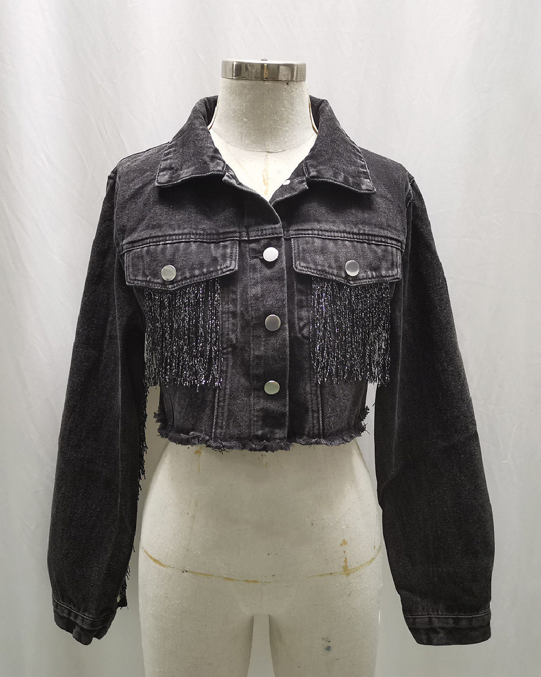 Luvik | Reikäinen farkkutakki