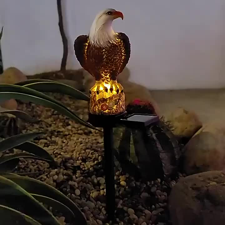 SolarGlow Eagle - Stilig Sollampe for Hagebelysning | Luvikno