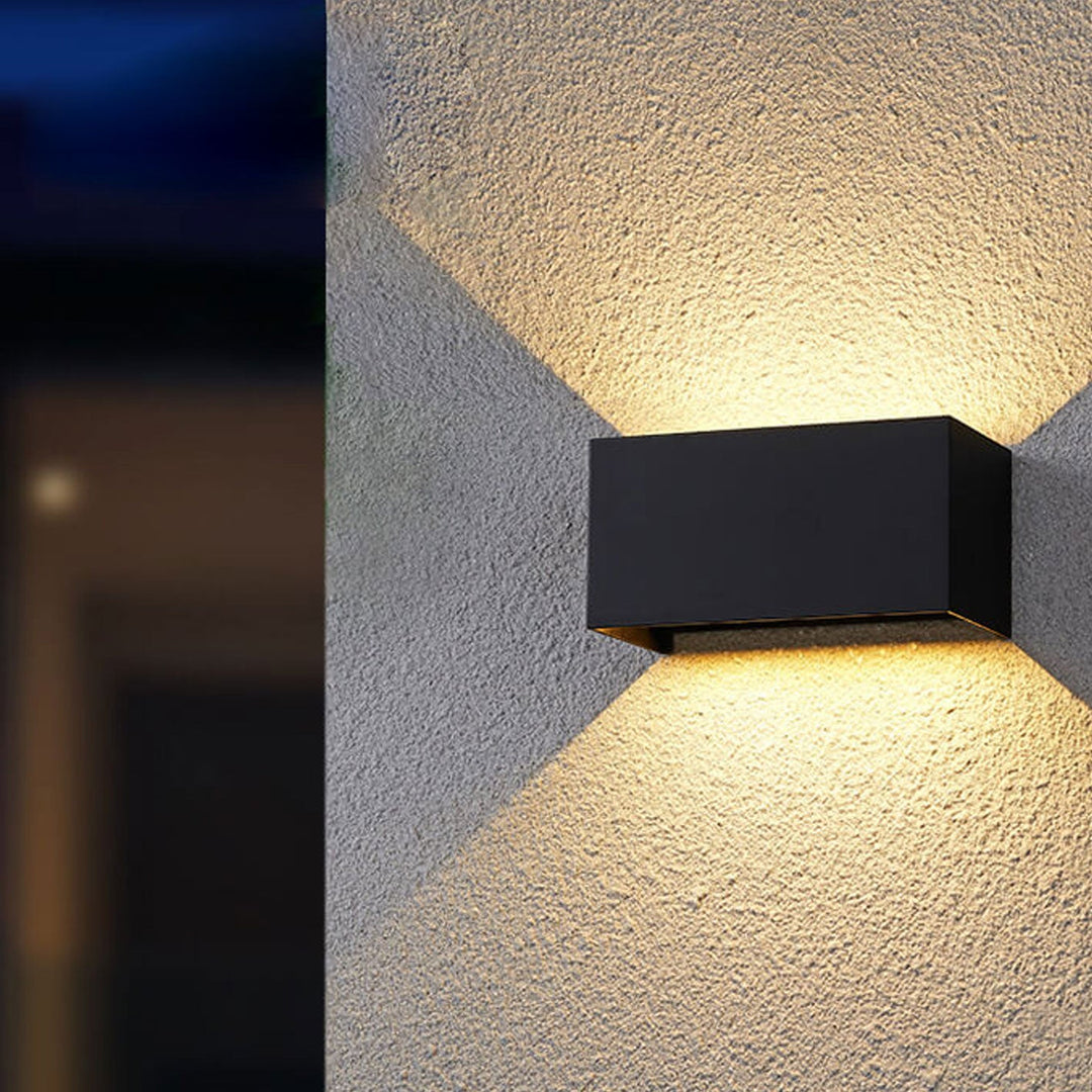 Moderne Utendørs Vannavstøtende Rektangulær LED Opp og Ned Belyst Utendørs Vegglampe | Luvikno