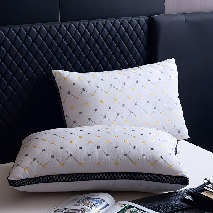 SkyDream Pute – Brodert Nakkestøttepute | Luvikno