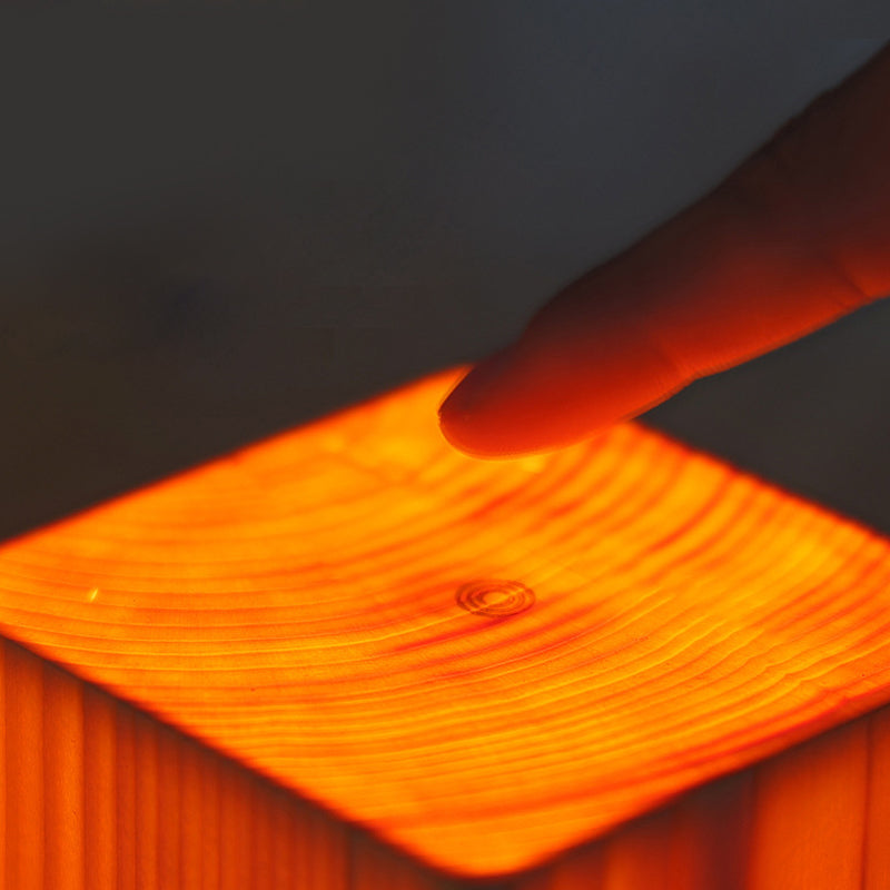 Stilig LED Bordlampe - WoodGlow | Luvikno