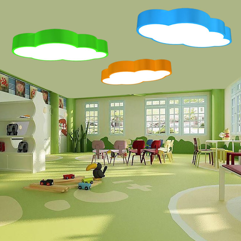 LED Sky Cloud Taklampe for Barnerom – Lekent Design i Rød/Gul/Luviknoa | Luvikno