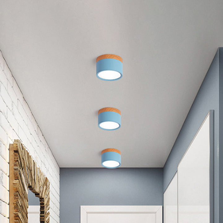 Moderne Macaron Taklampe – Kompakt Metall/Tre Flush Mount Belysning for Kjøkken og Bar i Gul, Luviknoå og Svart | Luvikno