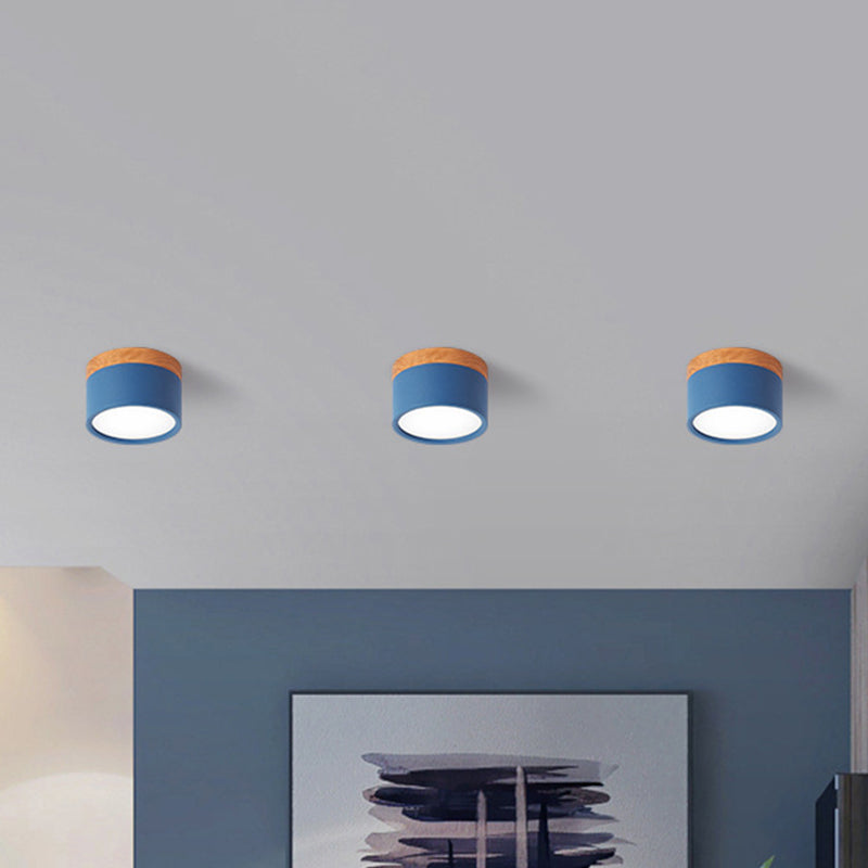 Moderne Macaron Taklampe – Kompakt Metall/Tre Flush Mount Belysning for Kjøkken og Bar i Gul, Luviknoå og Svart | Luvikno