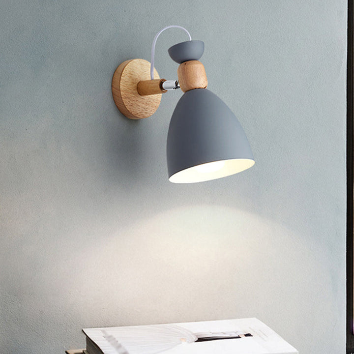 Bjørn/Bjelle Rotating Veggmontert Lampe Macaron Iron 1-Hode Sengelesing Vegglampe i Hvit/Rosa/Grønn og Tre | Luvikno