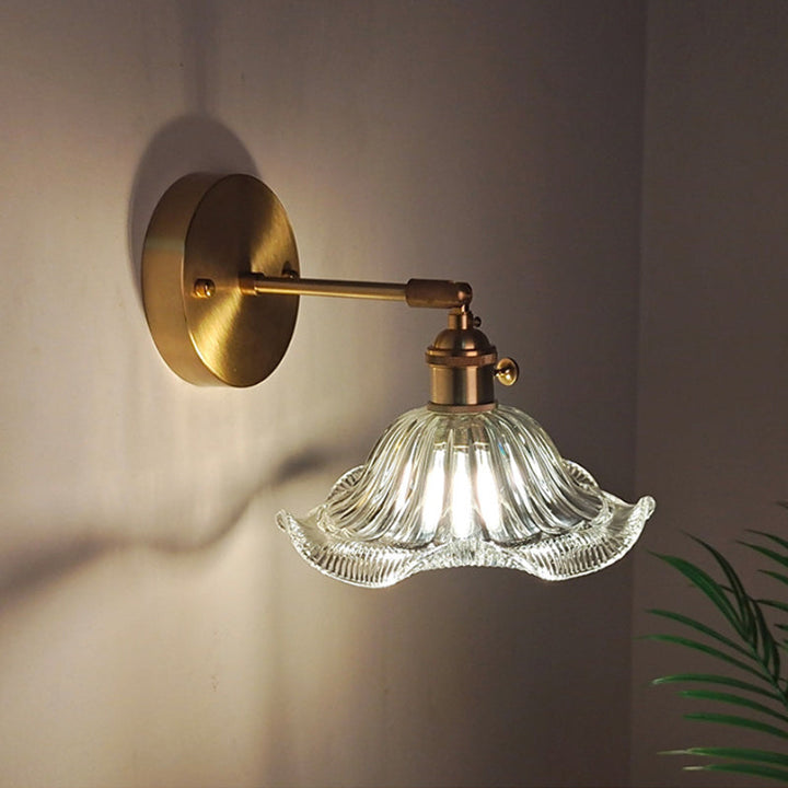 Jern Messing Finish Vegg Leselampe Svingarm 1-Lys Industriell Veggmontert Lampe med Blomst/Skål Klar Glass Skjerm | Luvikno