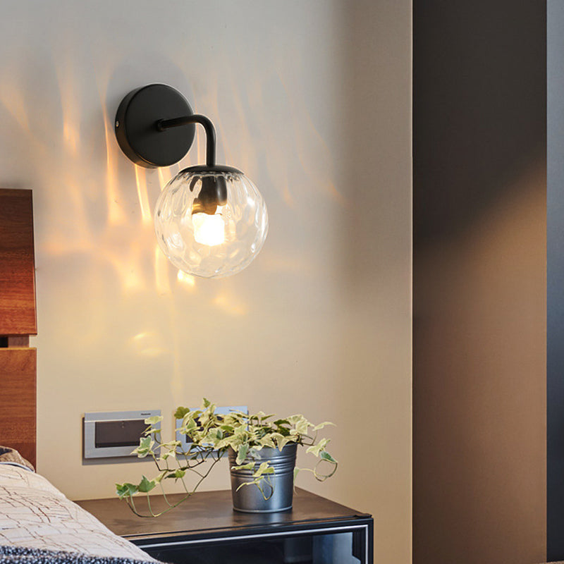 Ball Formet Vegglampe Minimalistisk Klart Bølget Glass 1-Lys Soveroms Veggmontert Belysning med Bøyd Arm i Svart/Gull | Luvikno