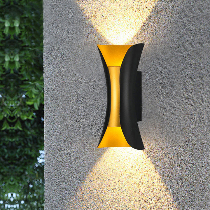 Liten/Stort Flared LED Vegglampe Moderne Metall 2 Lyspærer Svart/Hvit/Hvit-Gull Opp Ned Lys for Terrasse | Luvikno