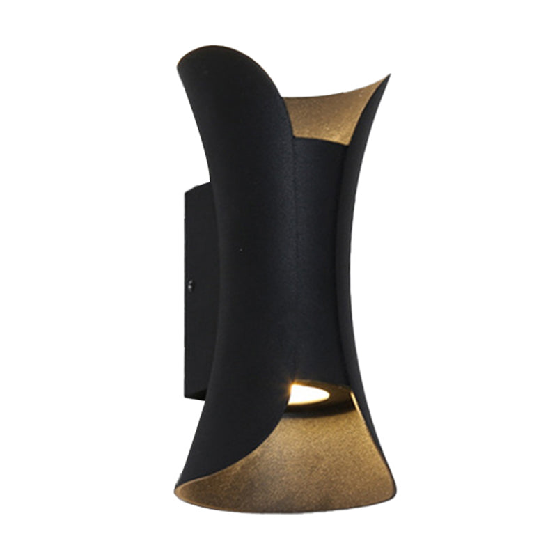 Liten/Stort Flared LED Vegglampe Moderne Metall 2 Lyspærer Svart/Hvit/Hvit-Gull Opp Ned Lys for Terrasse | Luvikno
