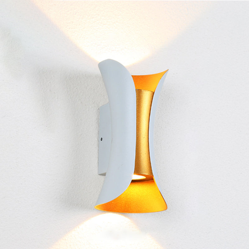Liten/Stort Flared LED Vegglampe Moderne Metall 2 Lyspærer Svart/Hvit/Hvit-Gull Opp Ned Lys for Terrasse | Luvikno
