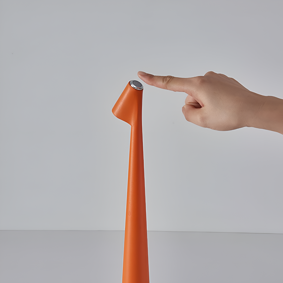 Nordic Slim Trådløs Skrivebordslampe | Luvikno