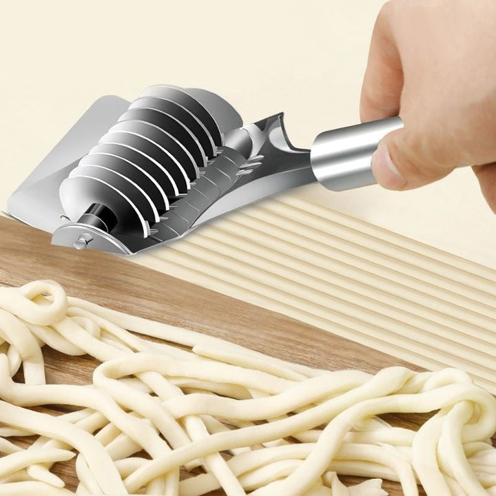 Noodle Spaghetti Cutter Roller | Luvikno