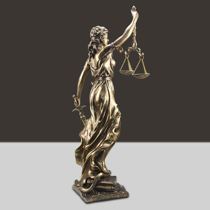 Luvikno | Dekorativ statue av Rettferdighetens Gudinne