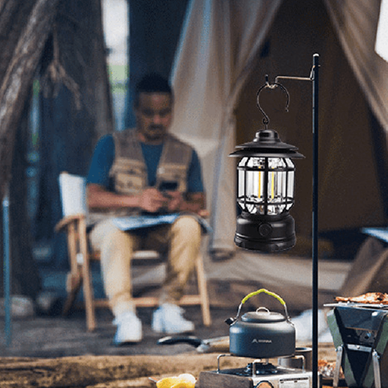 Bærbar Retro Camping lys - VintageGlow, LED Campinglampe for utendørs, hage og eventyr | Luvikno