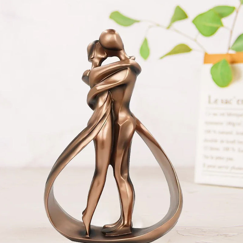 Romantisk Elskere Omfavn Statue | Luvikno