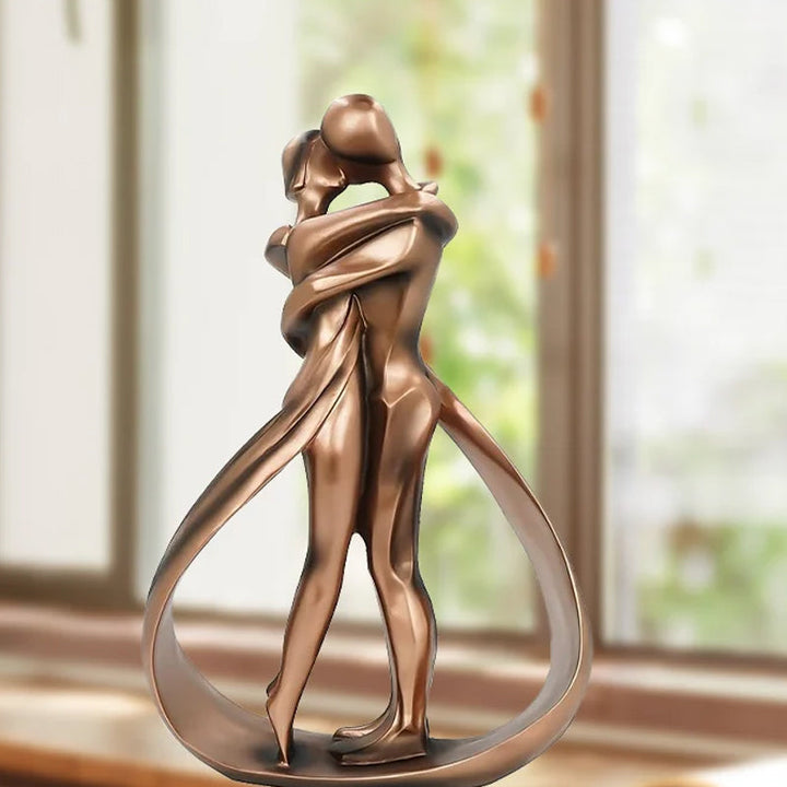 Romantisk Elskere Omfavn Statue | Luvikno