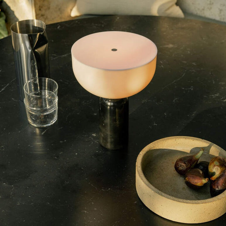 Luvikno | MarbleLuxe Lamp - Luksuriøs Marmor Bordlampe med Gyldne Akenter