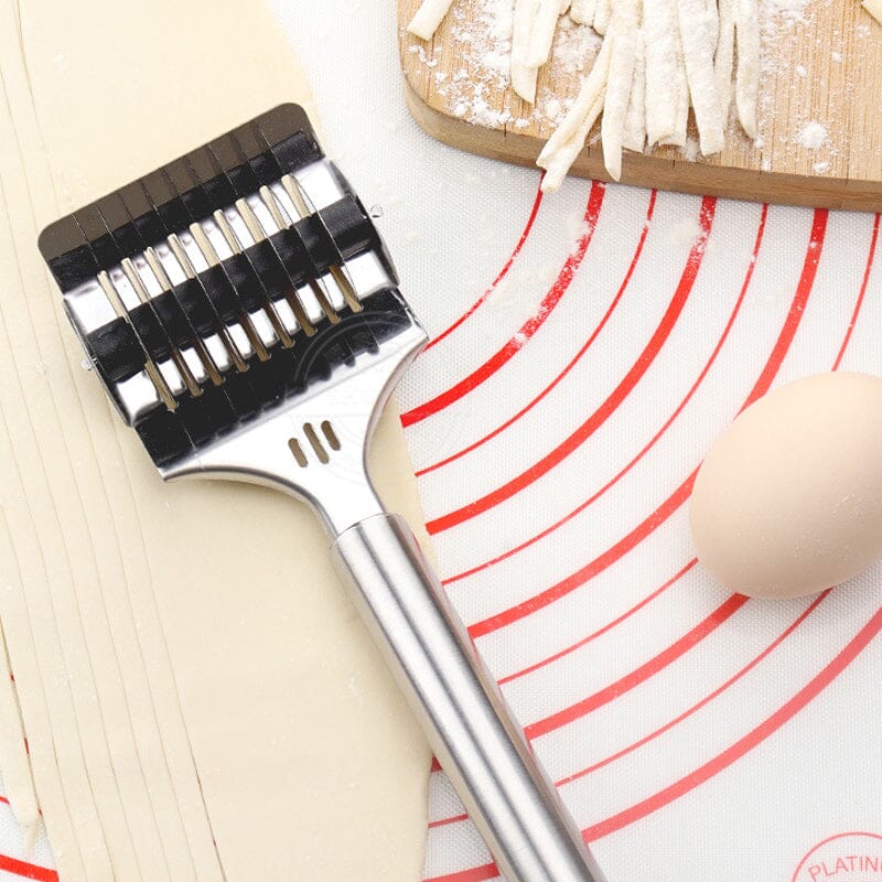 Noodle Spaghetti Cutter Roller | Luvikno