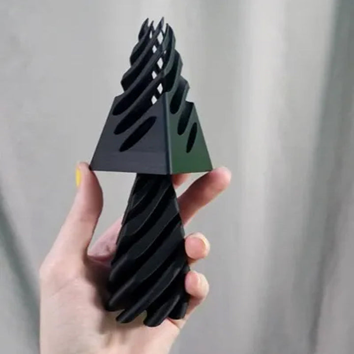 Umulig pyramide passasje skulptur | Luvikno
