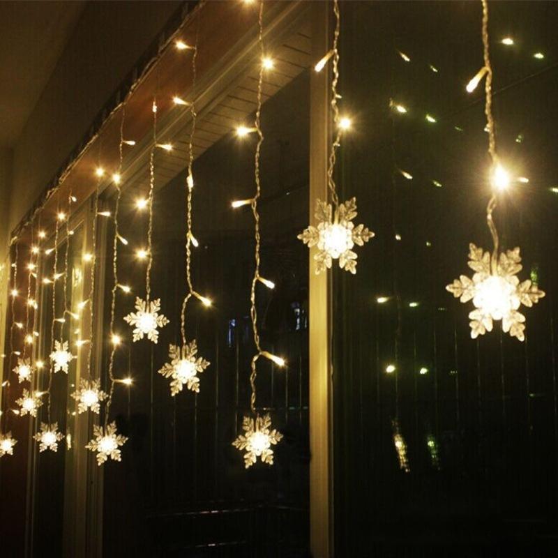 Luvikno | LED Lyskjede Gardin med Snøfnugg | IP43 Vanntett | 4.8W (220V) | 4m / 5m