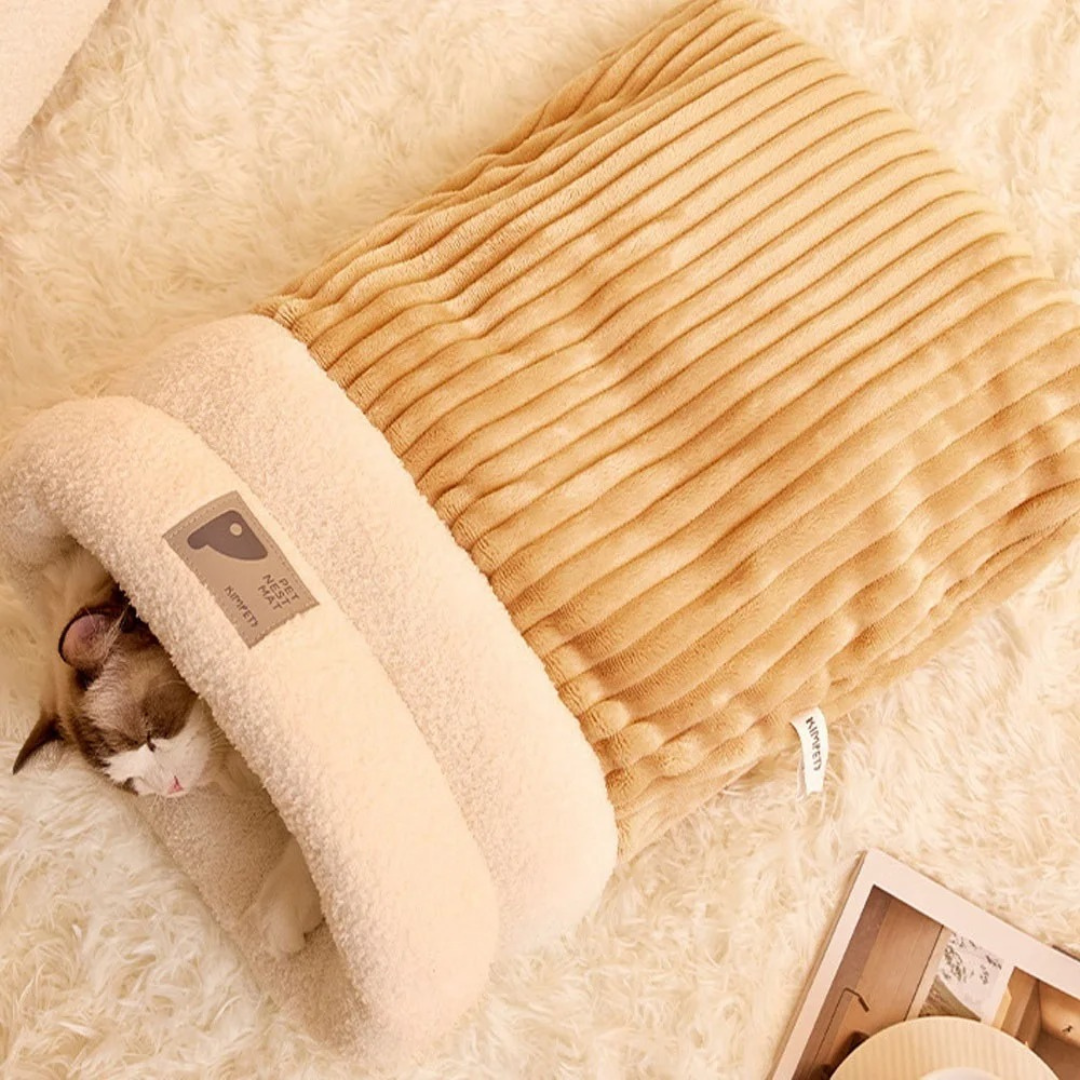 Koselig katte seng sovepose Luvikno